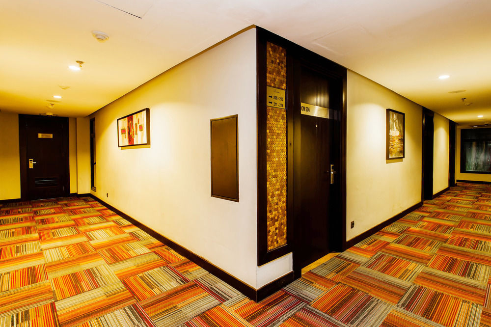 Rumah tetamu Reddoorz Near Blok M Jakarta