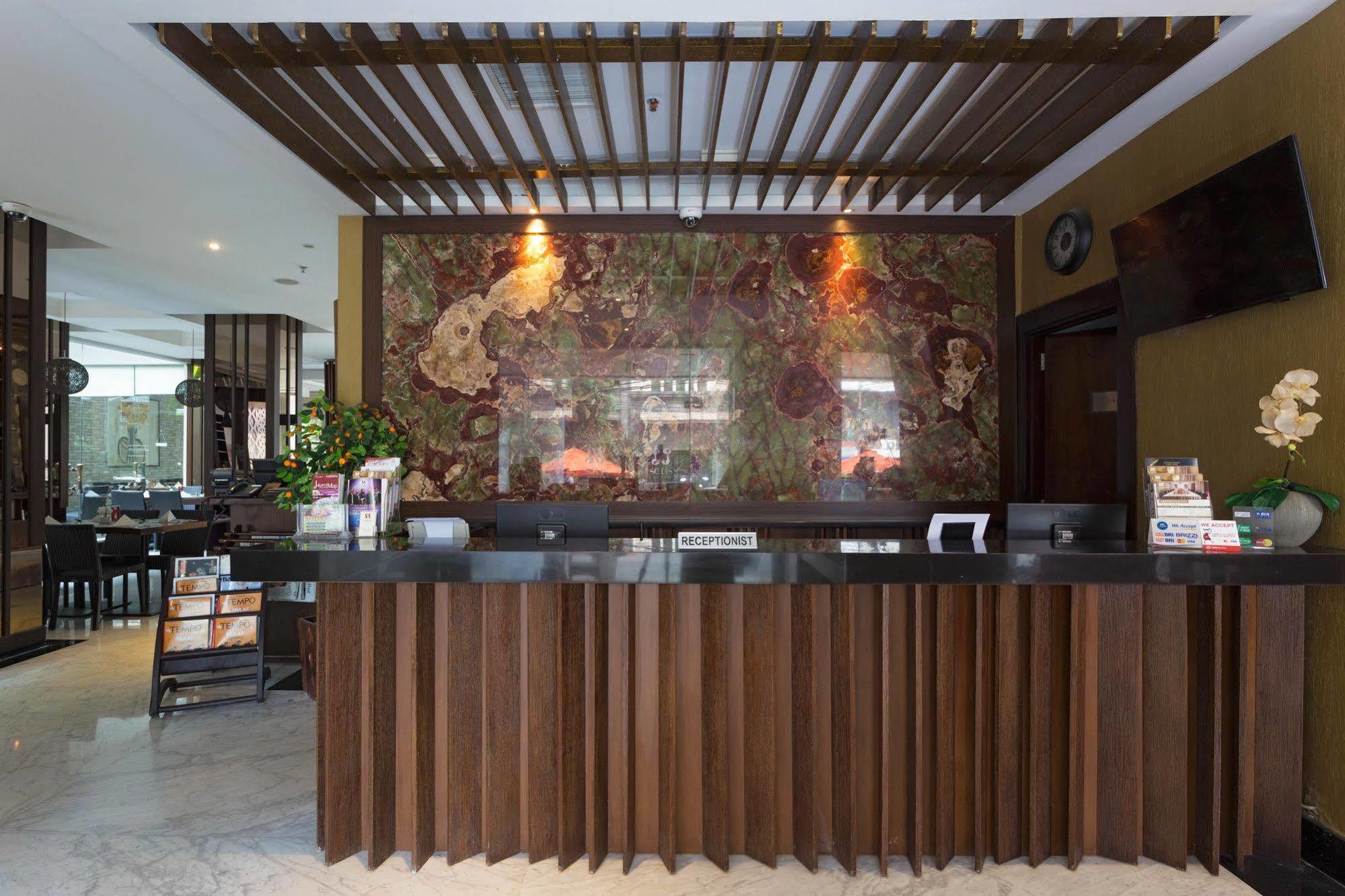 Reddoorz Near Blok M Jakarta
